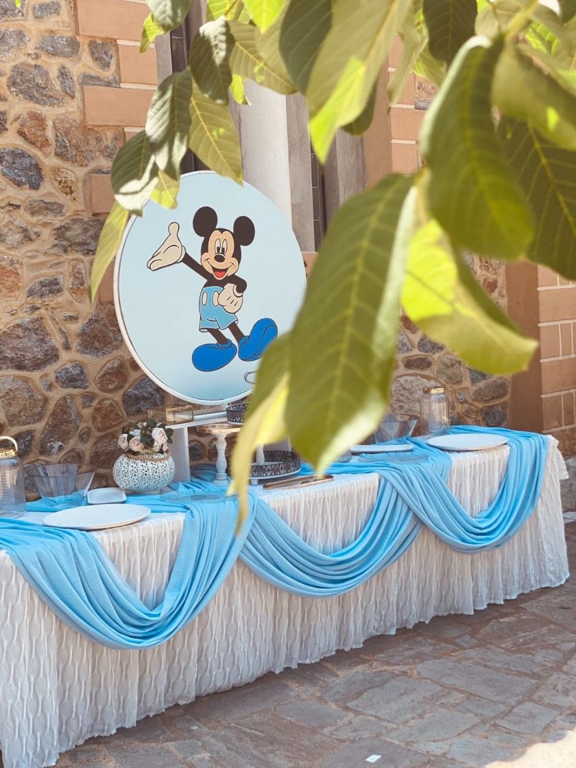 Στολισμός εκκλησίας θέμα Mickey + 50 άτομα Candybar